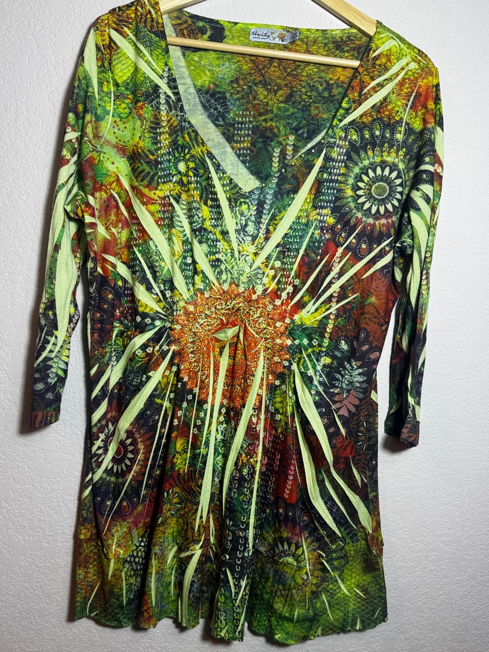 Unity World Wear Tunic Top Womens 1X Green Multicolor Boho Mandala Sequin V Neck